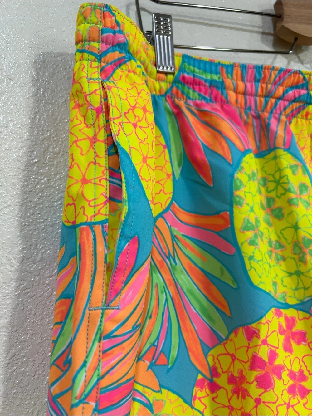 CHUBBIES  Men’s 5.5” Classic Swim Truck The Hooligans Pineapple Multi Sz XXL New